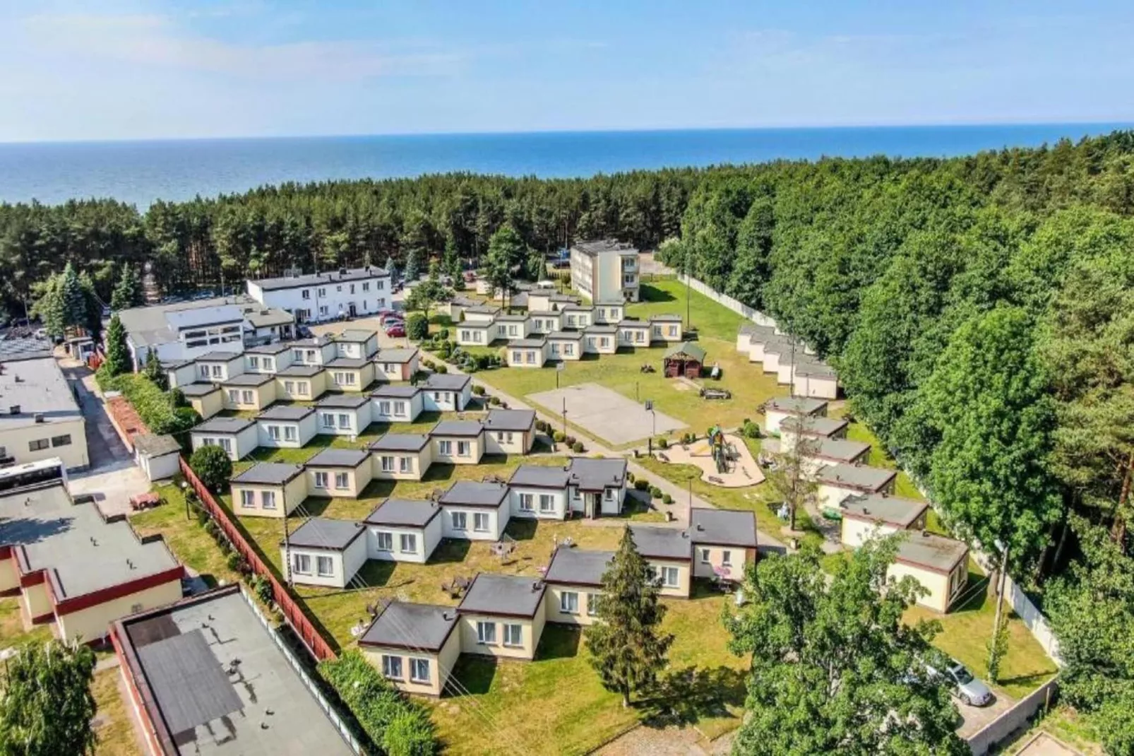 Domki wakacyjne JAROSZOWIEC domki 1-pokojowe Łazy-Exterior summer