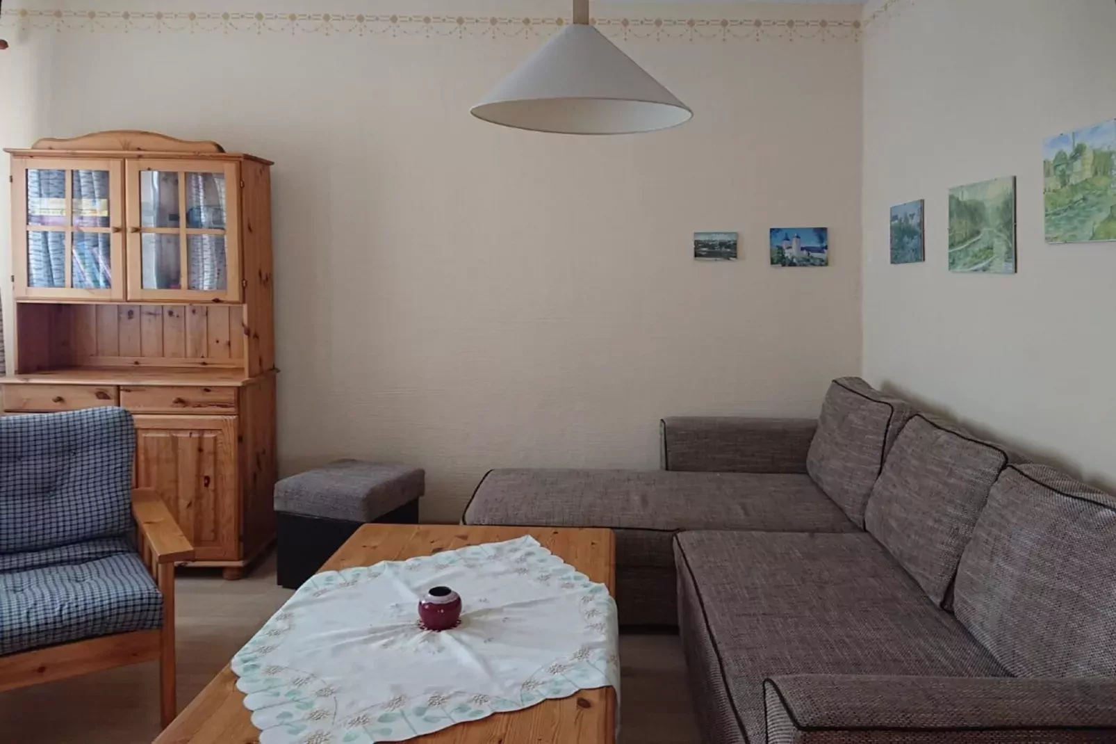 733-Living room
