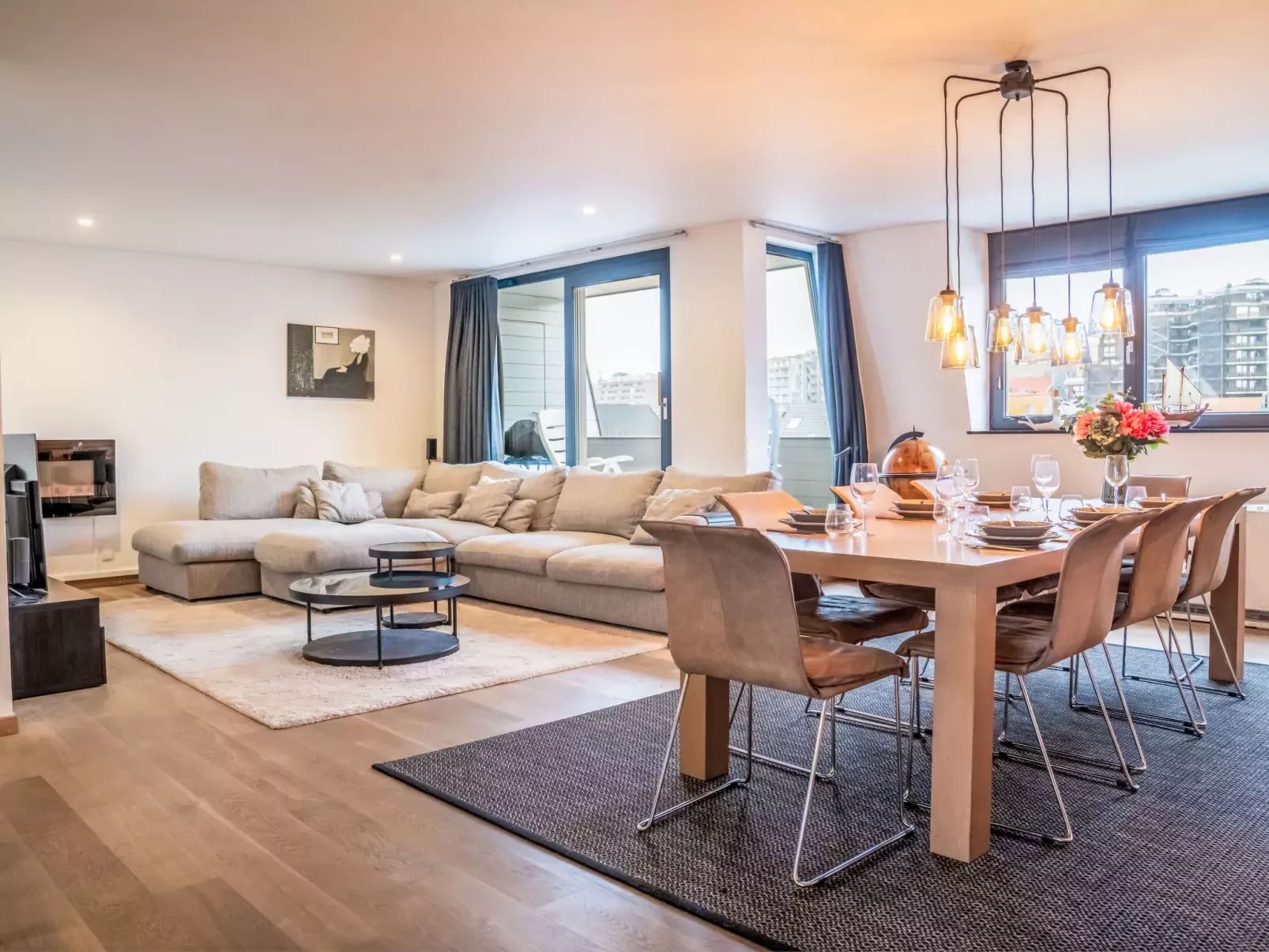Gelsea with parking and terrace-Inside