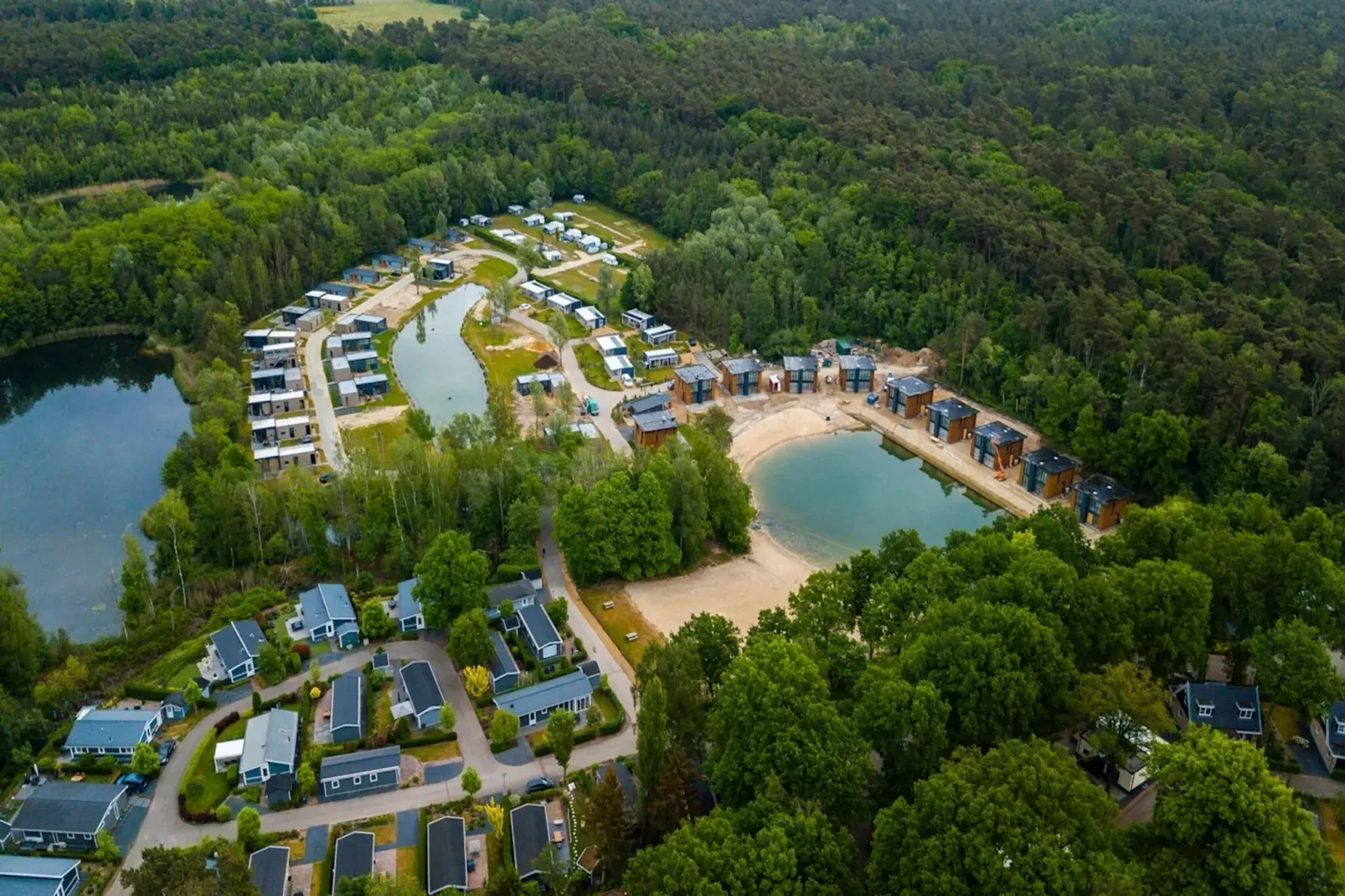 Resort Maasduinen 14-Areas summer 1km