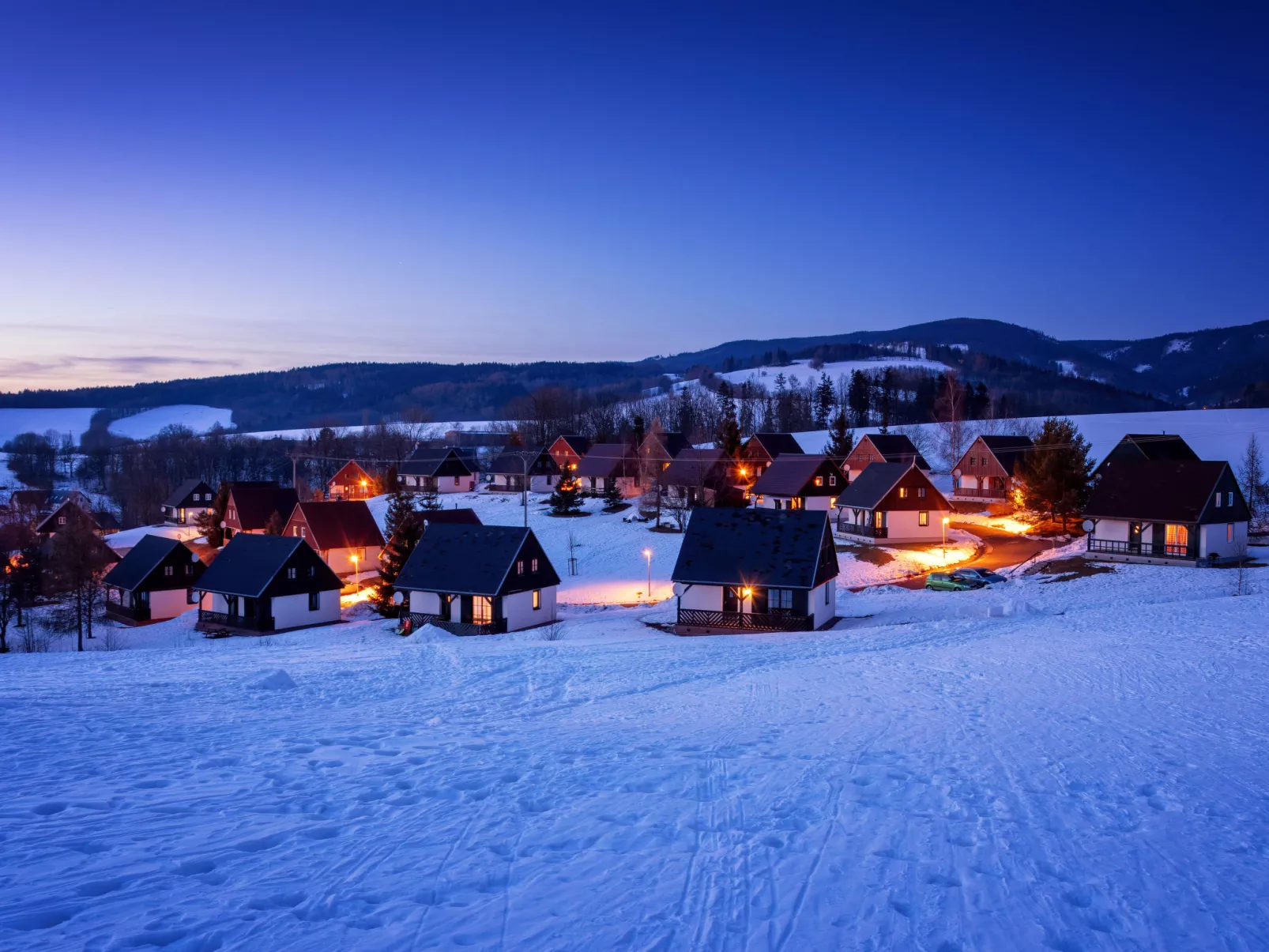 Holiday Hill-Outside