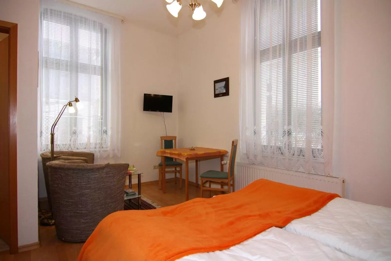 Sonnenterrasse Im EG Goethestr 10-Living room