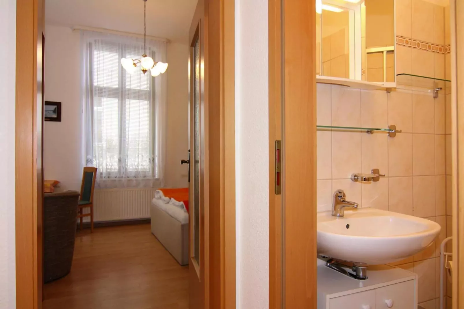 Sonnenterrasse Im EG Goethestr 10-Bathroom