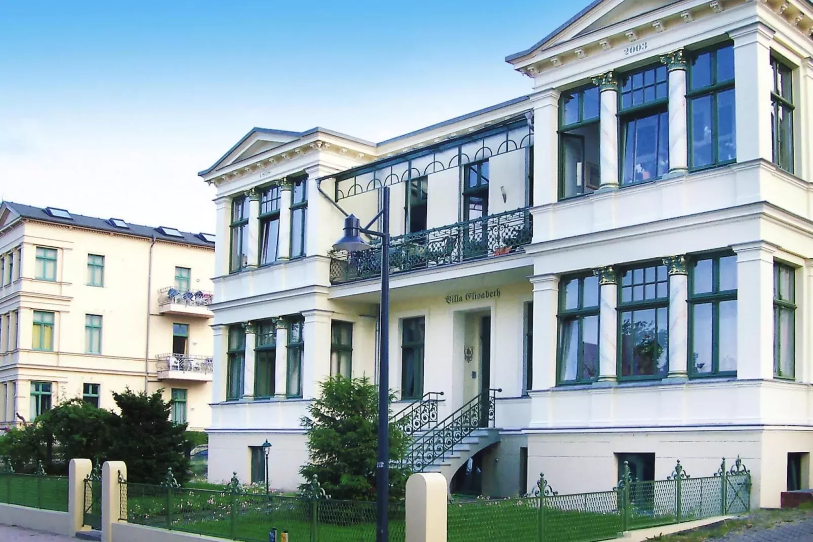 Sonnenterrasse Im EG Goethestr 10-Exterior summer