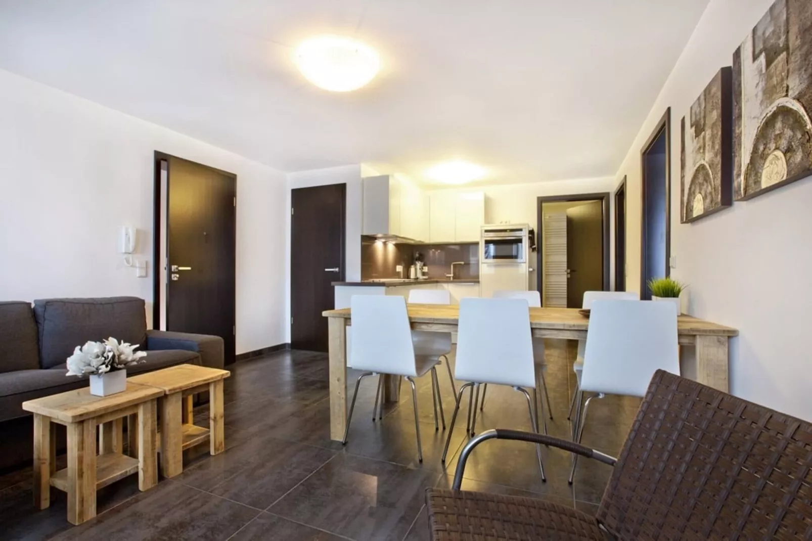 Kristall Apartment B-Dining room