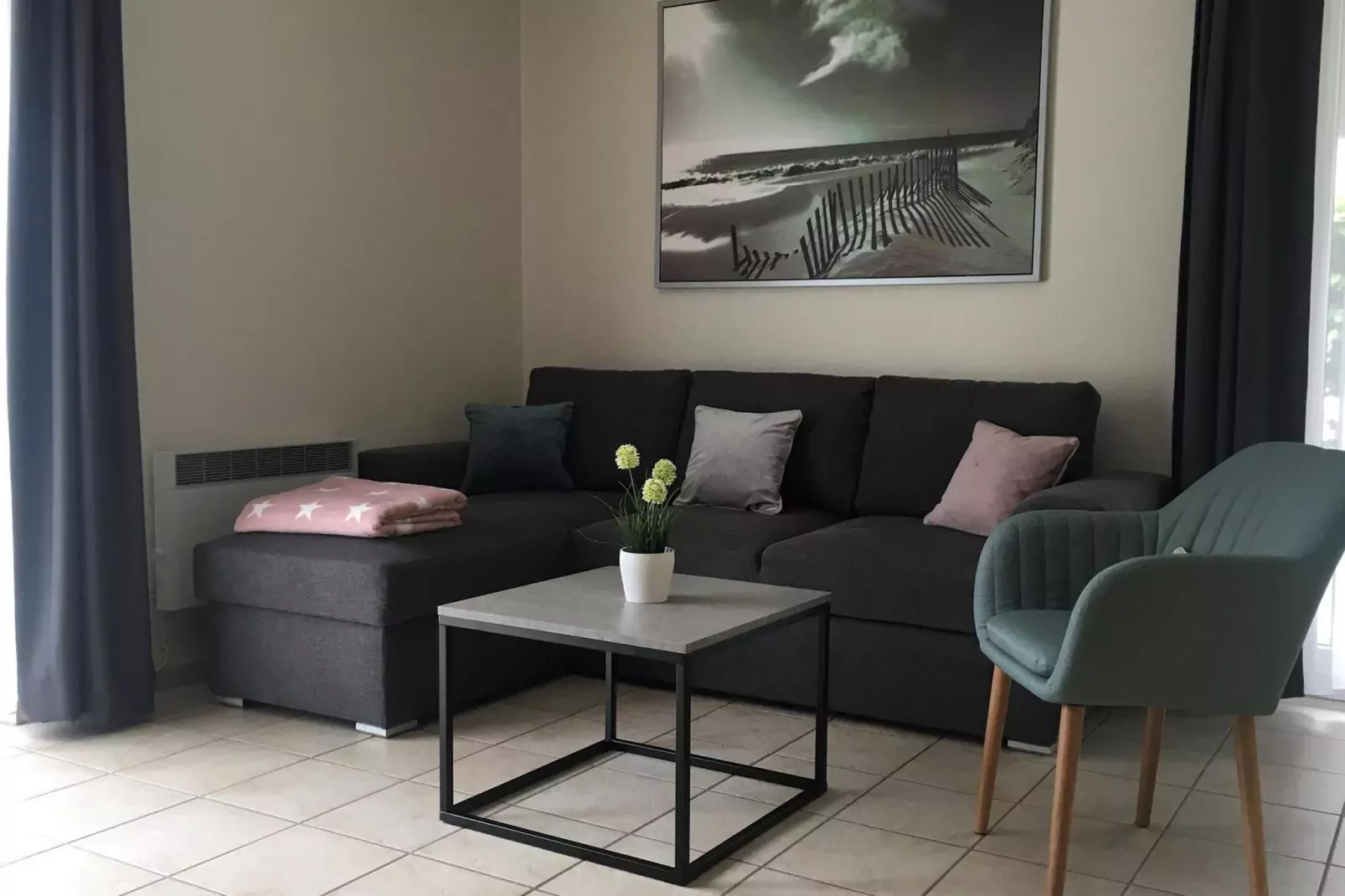 EG Rechts Haus 4 Nr 10-Wohnzimmer