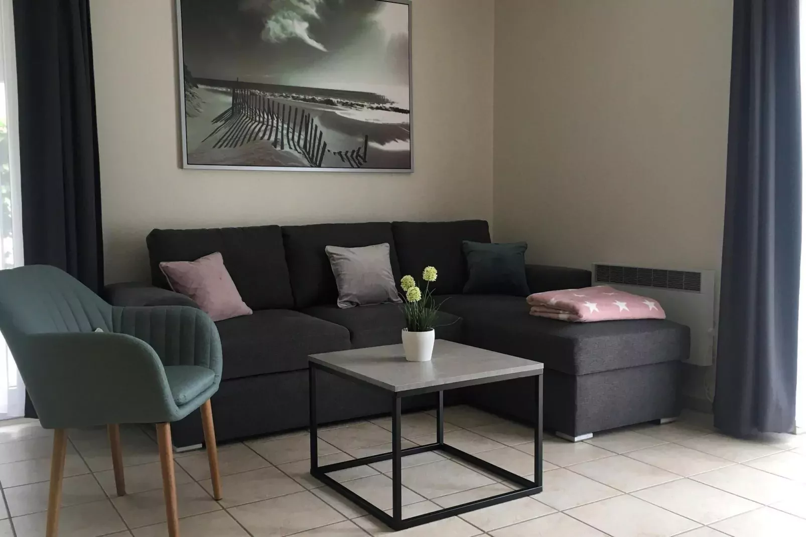 EG Rechts Haus 4 Nr 10-Wohnzimmer