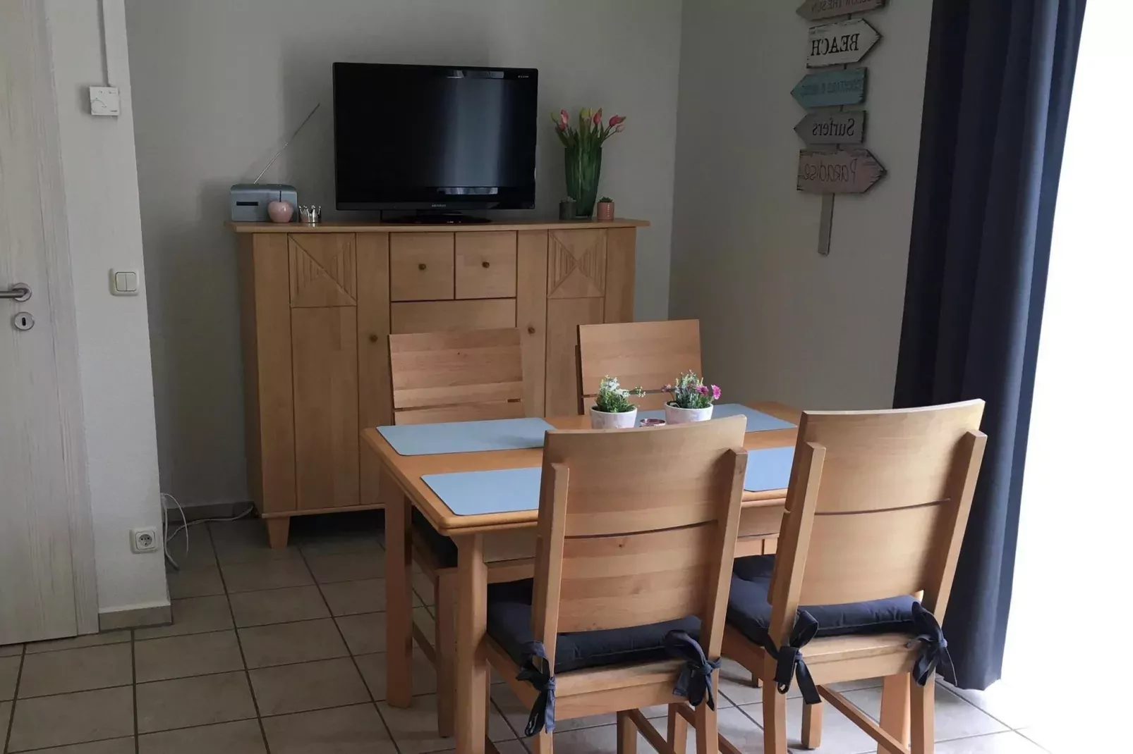 EG Rechts Haus 4 Nr 10-Esszimmer