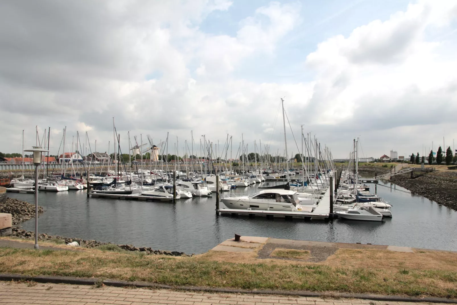 Sunny Oosterschelde-Areas summer 5km