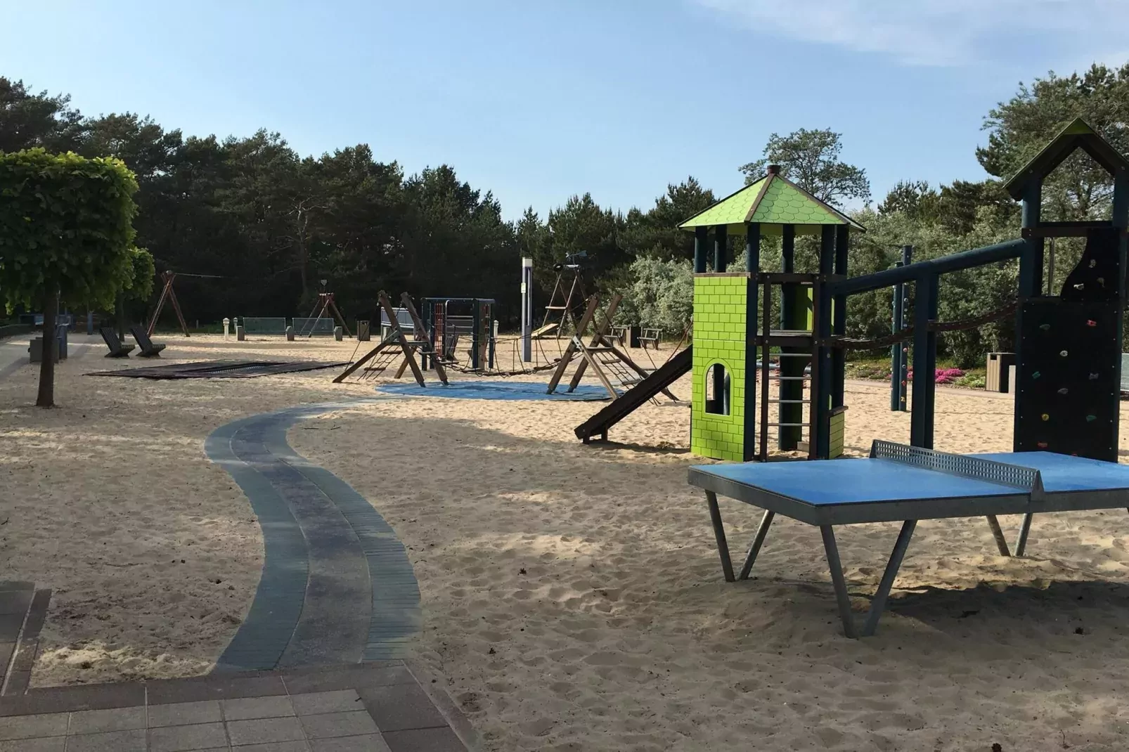EG Rechts Haus 4 Nr 10-Gebiete Sommer 5 km