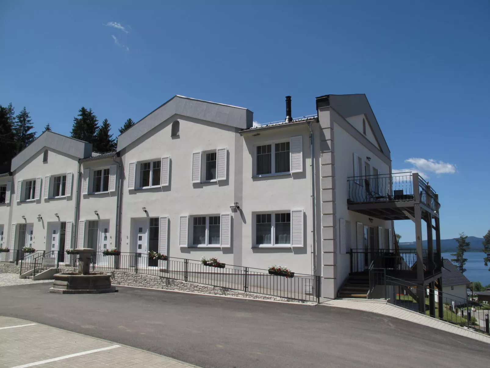 Lakeside Village 21-Dehors