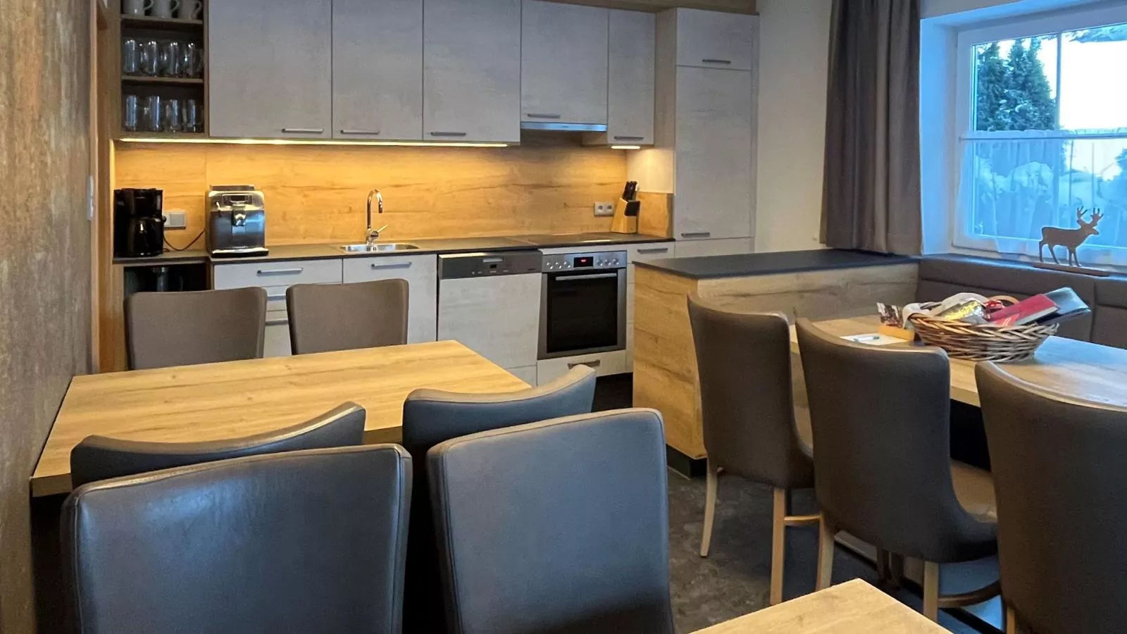 Chalet Saliterer-Dining room