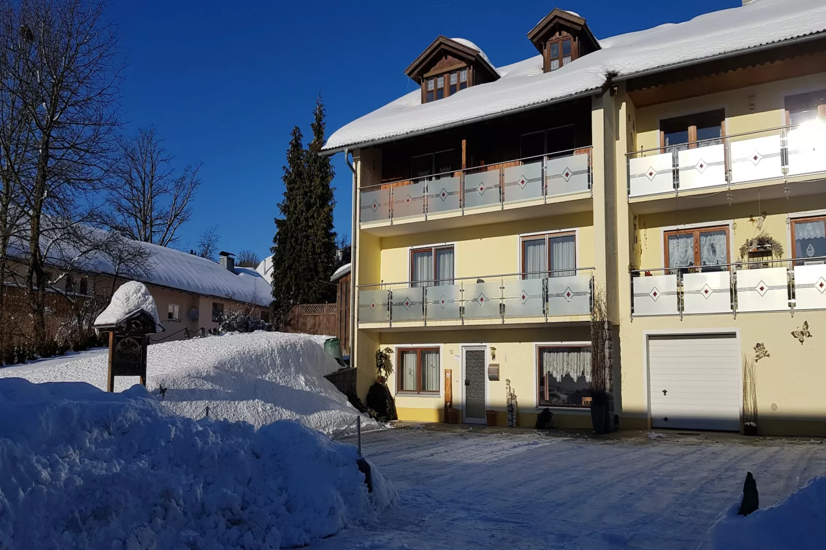 Finkenstube-Exterior winter