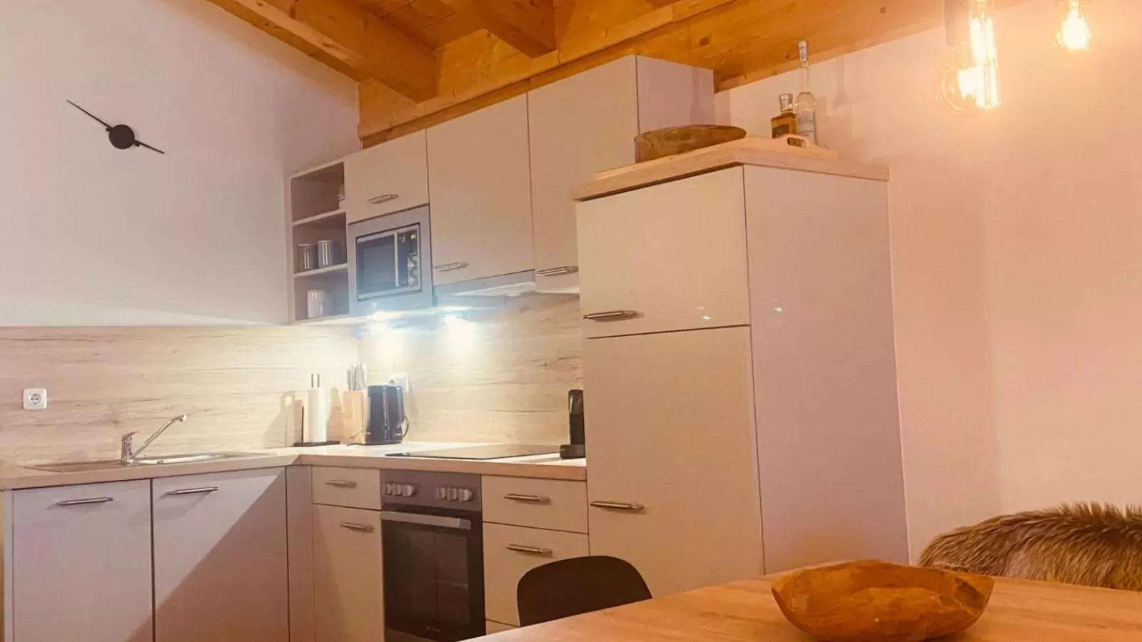Emma Top 4-Kitchen