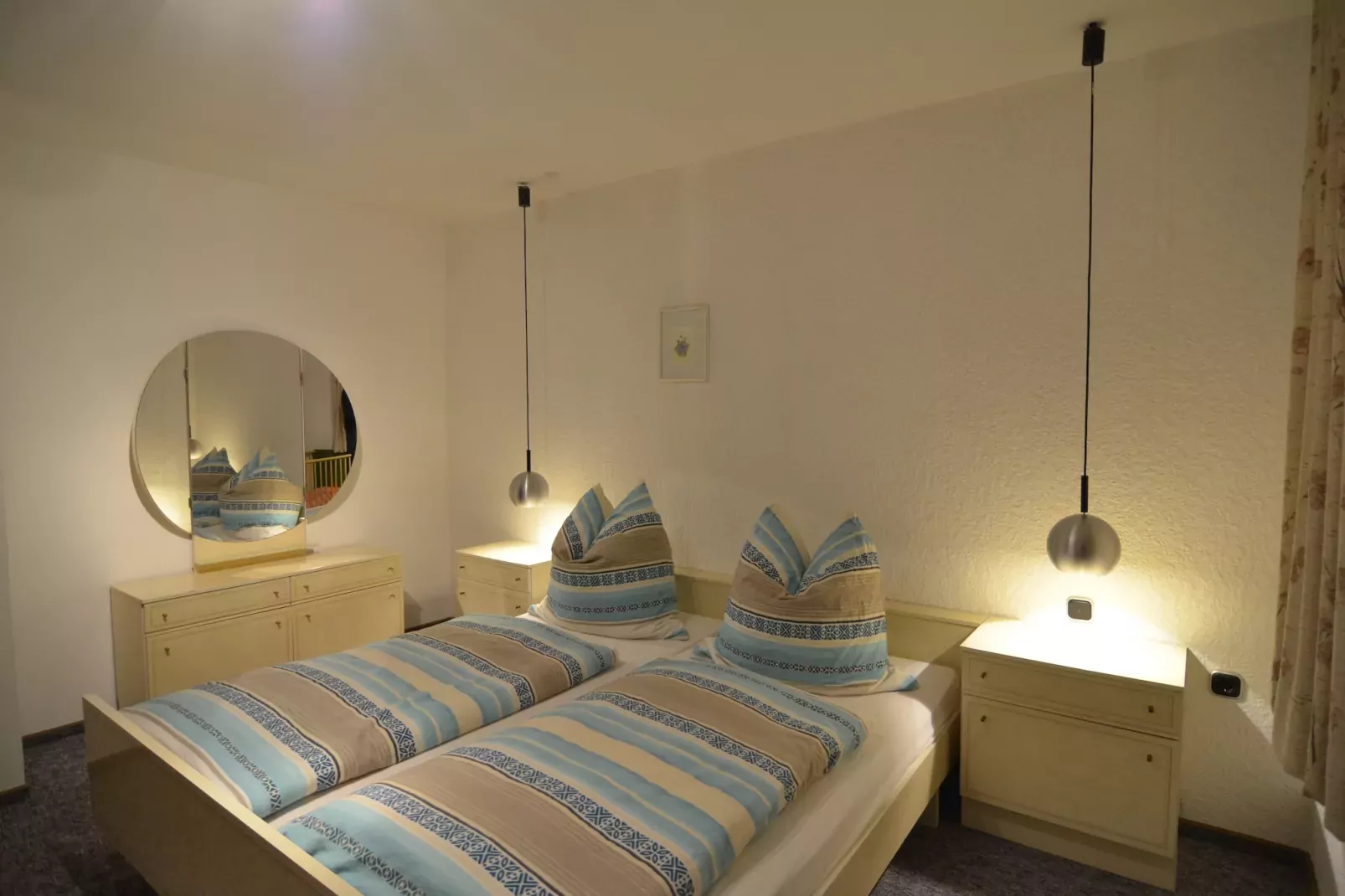 Talblick-Bedroom