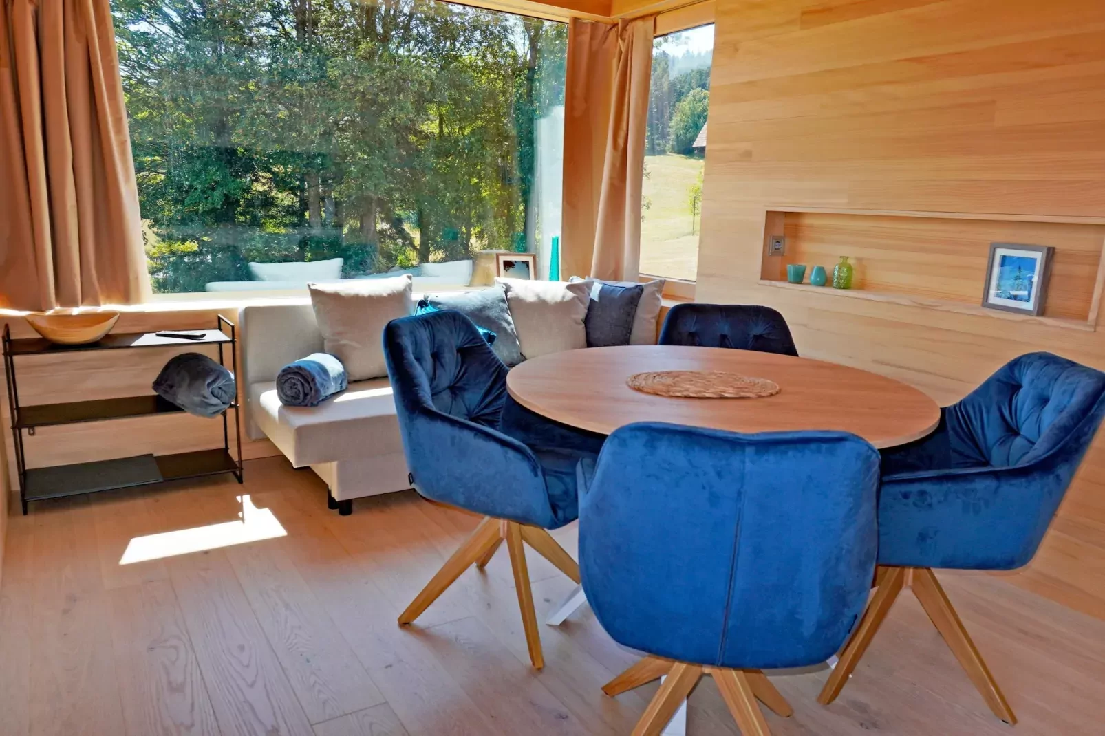 Haus Wasser-Dining room