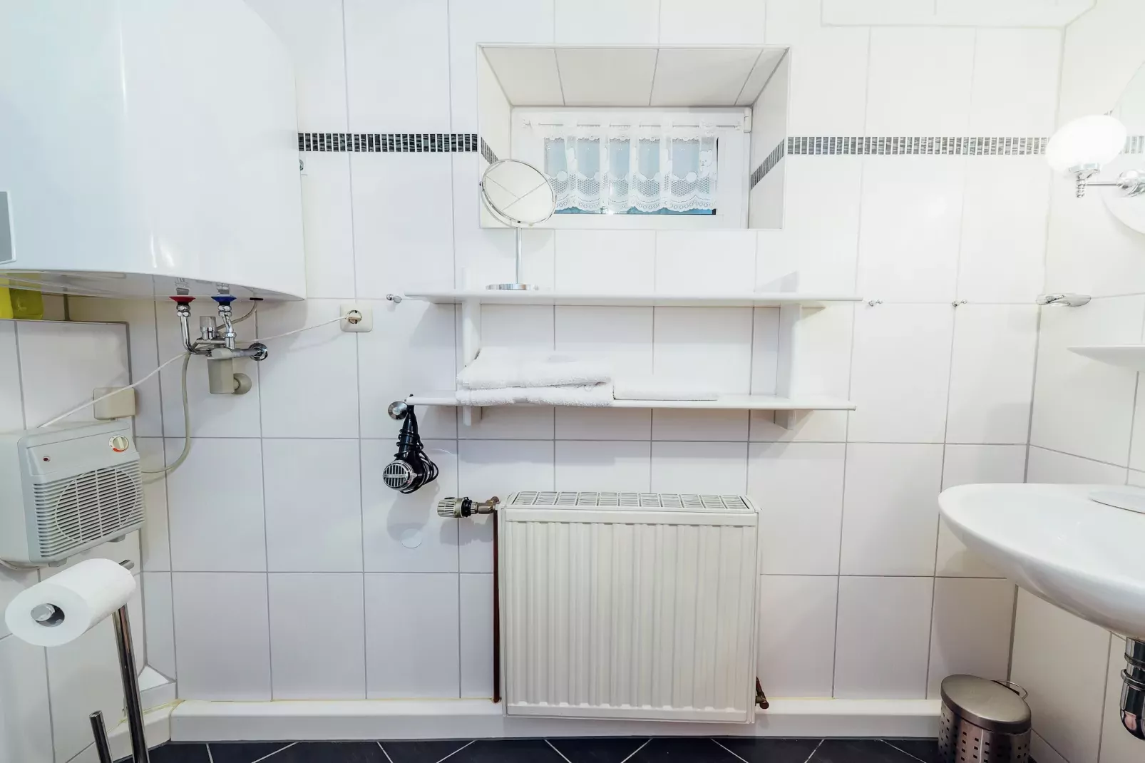 Fränkische Schweiz-Bathroom