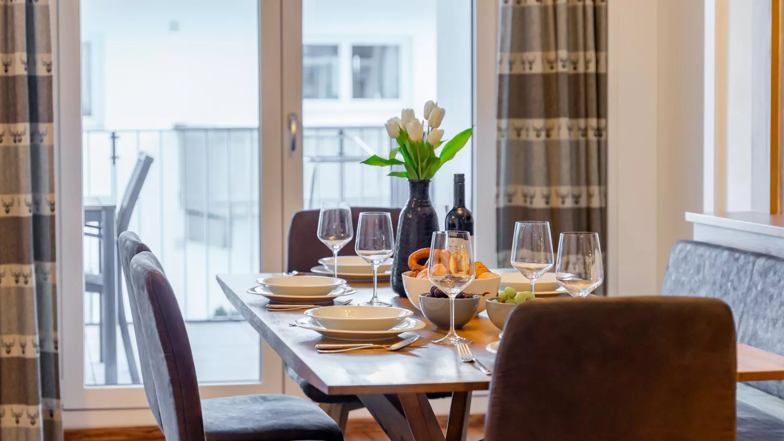Falken Suites TOP 3-Dining room