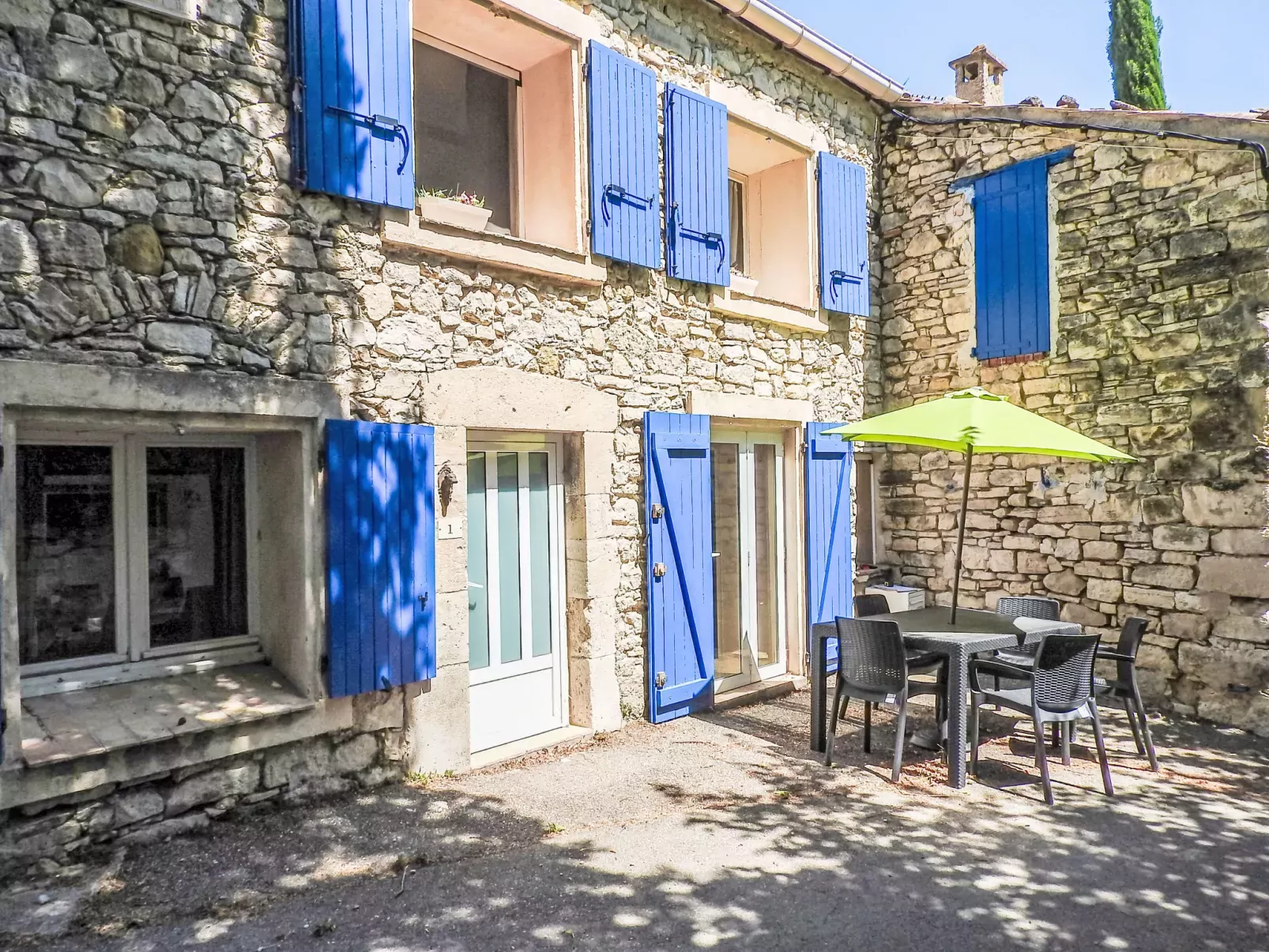 Maison de Village Serena-Draußen