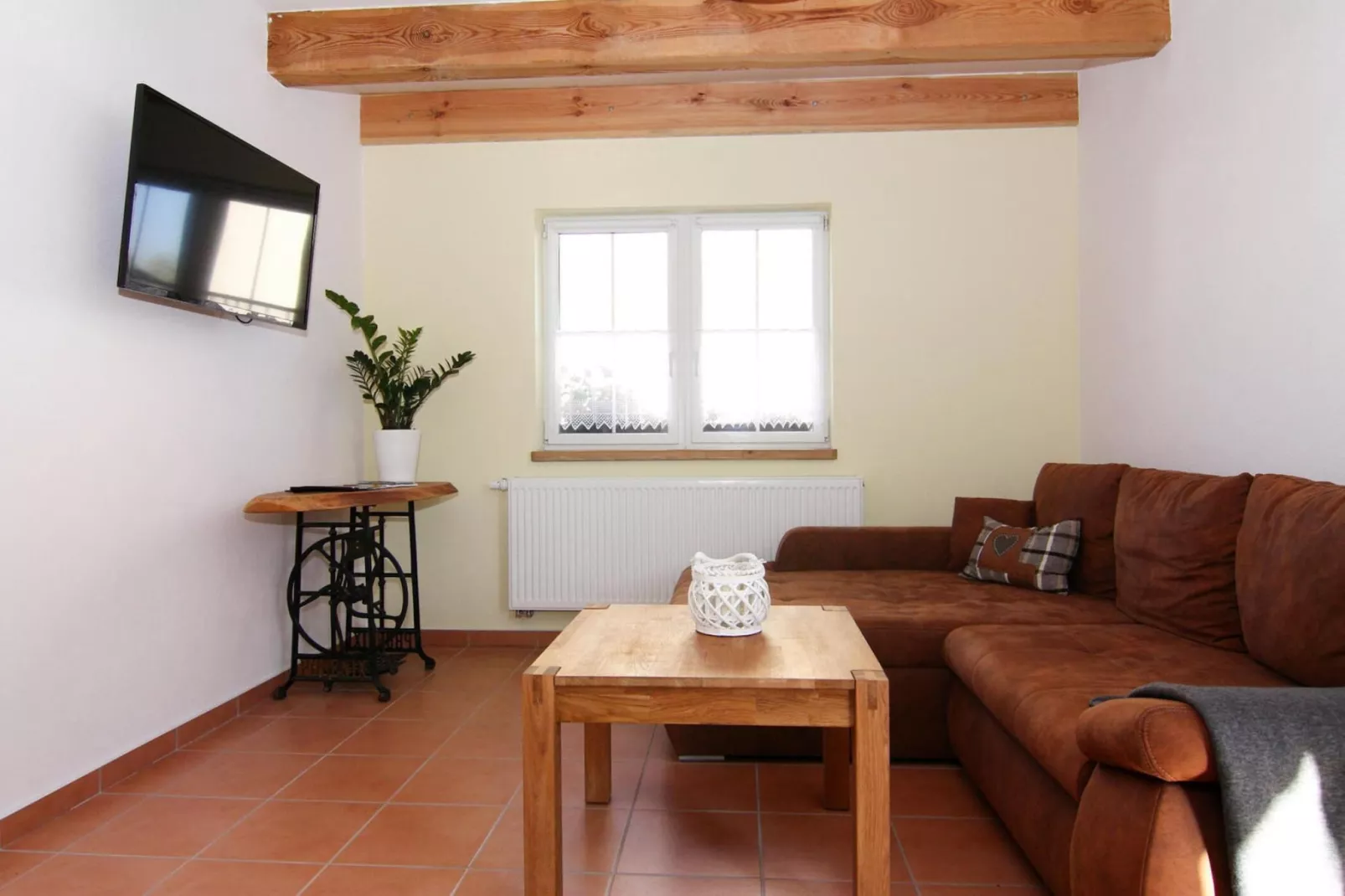 Appartement 4 rechts außen-Living room