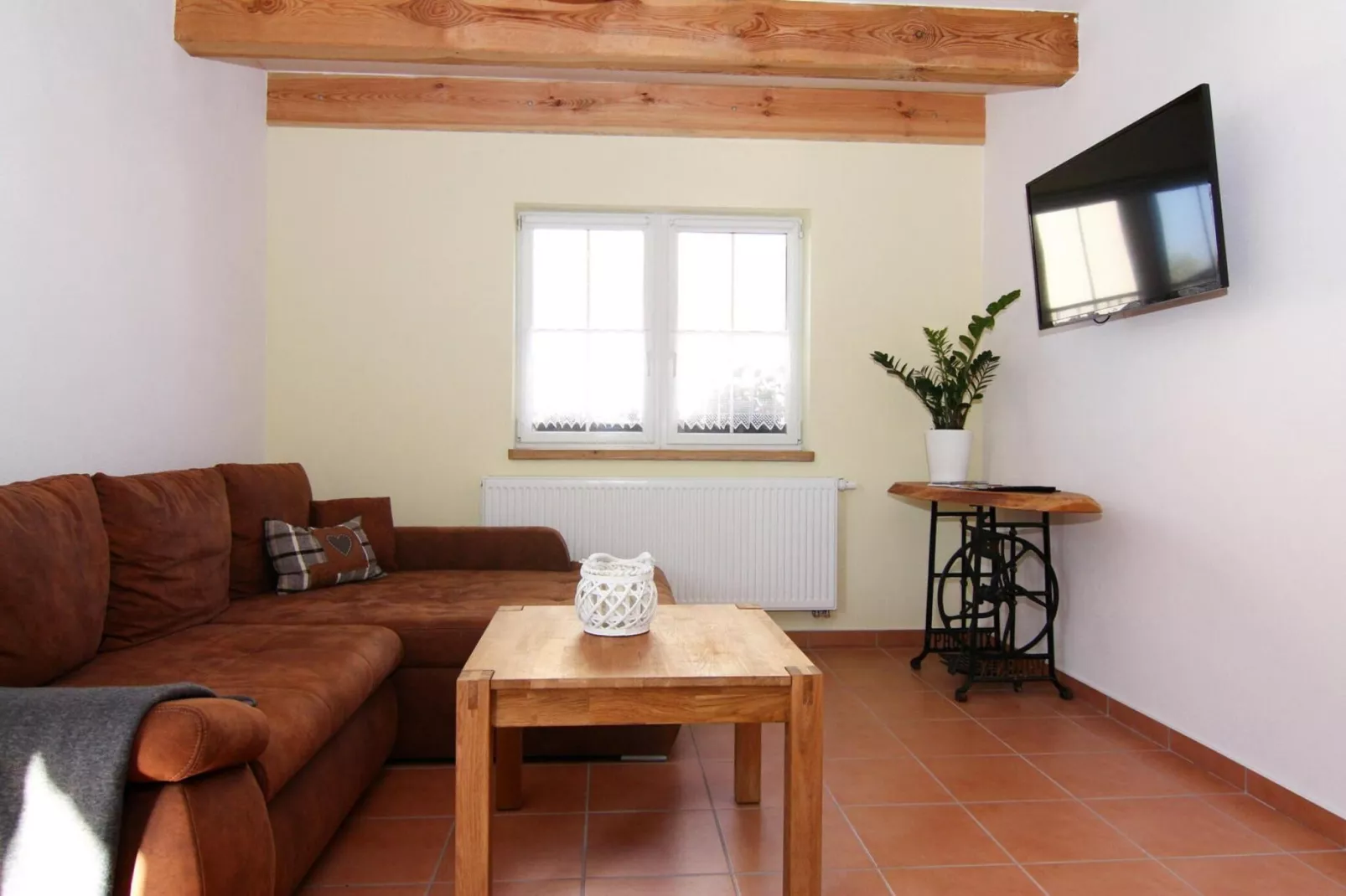 Appartement 4 rechts außen-Living room