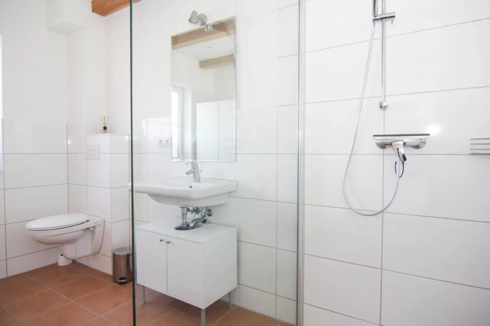 Appartement 4 rechts außen-Bathroom
