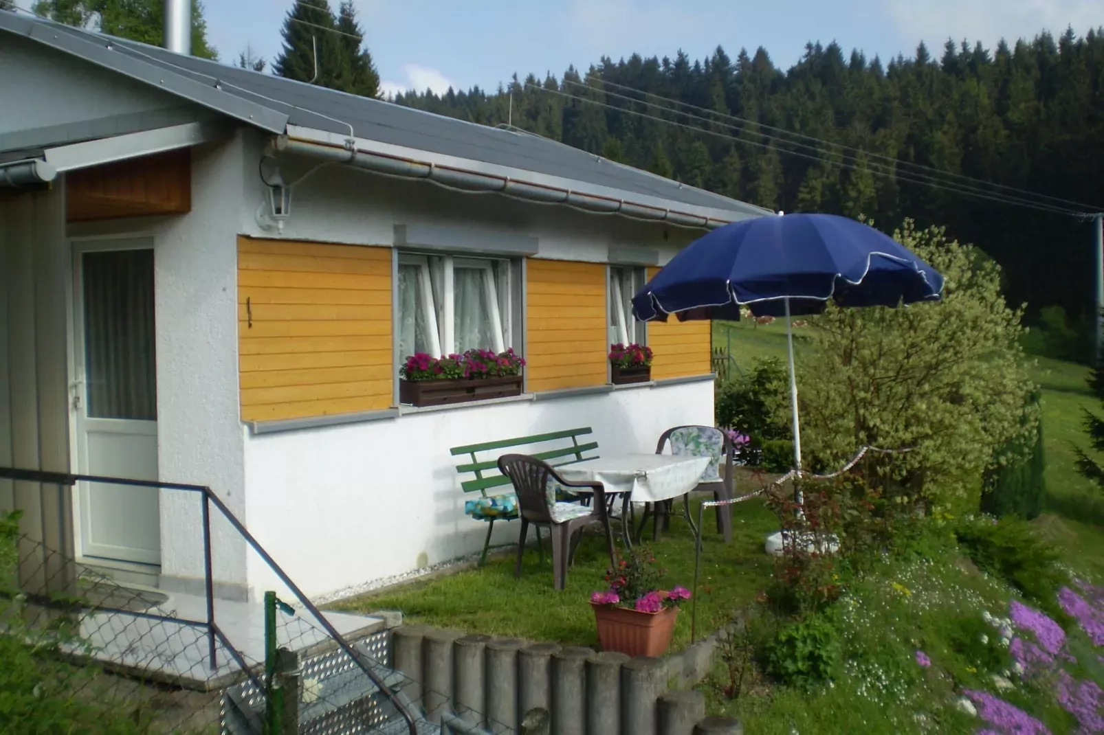 Am Rennsteig-Außenbereich Sommer
