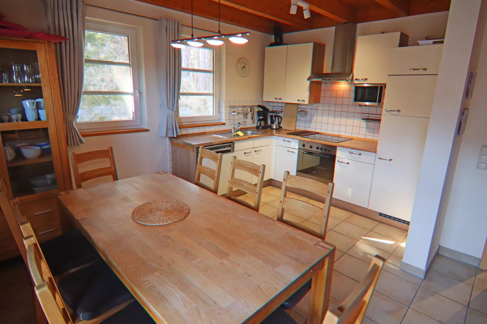 Dünenwaldhaus Rechts-Dining room