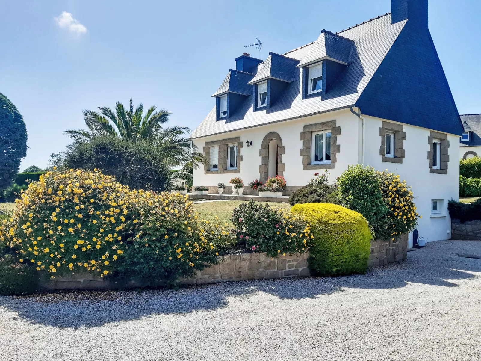 Gueradur-Outside