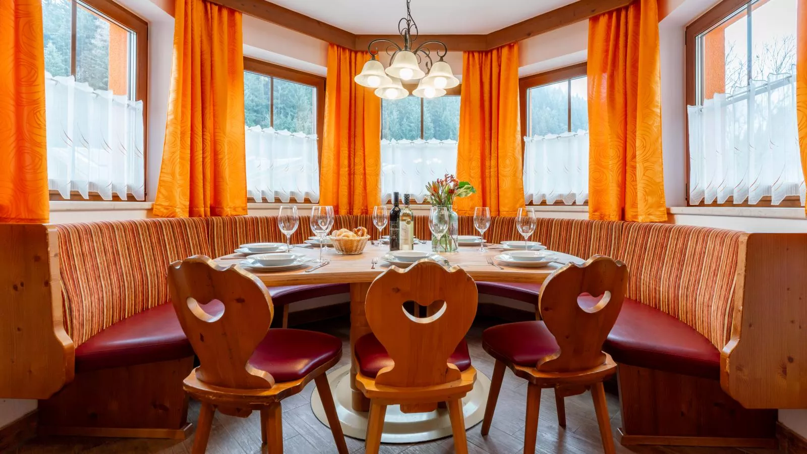 Chalet Vorderjausern-Dining room