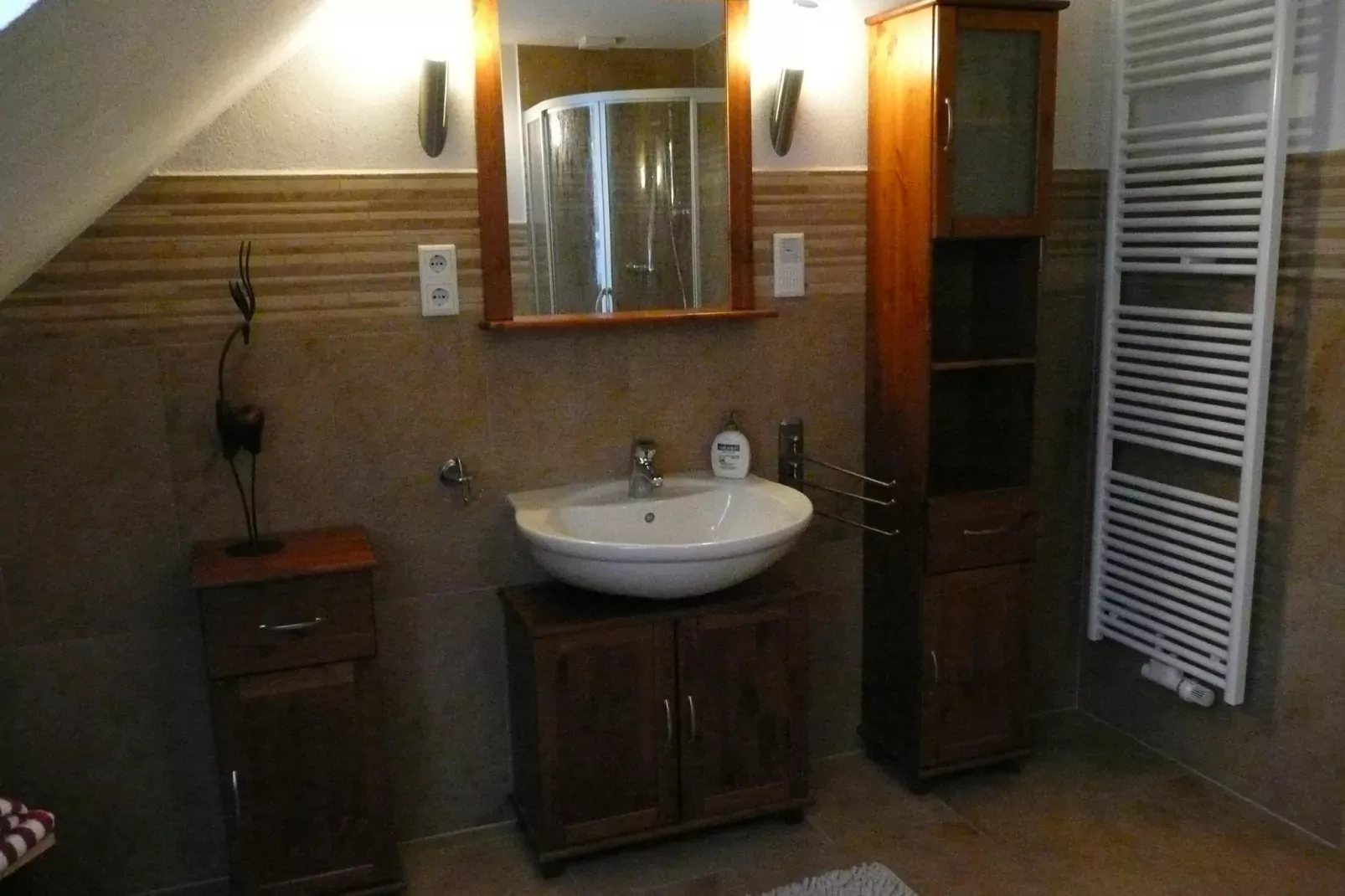 Naturstammhaus-Badezimmer
