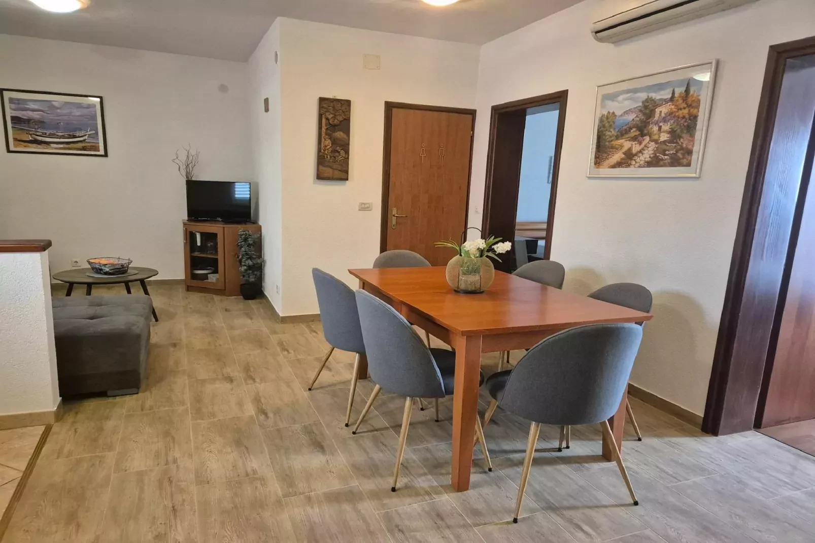 Apartment Alpha-Living room
