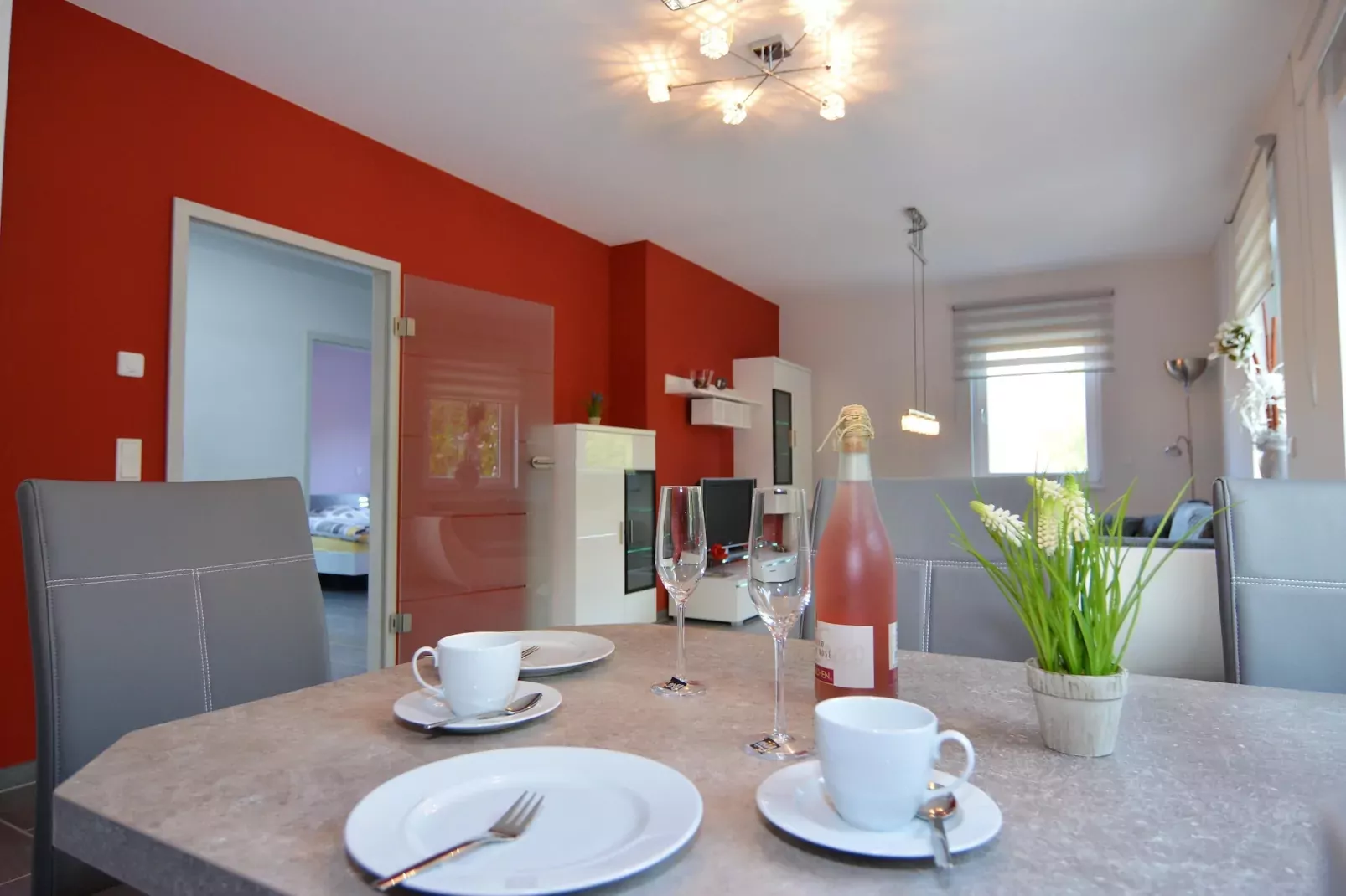 Sonnenschein-Dining room