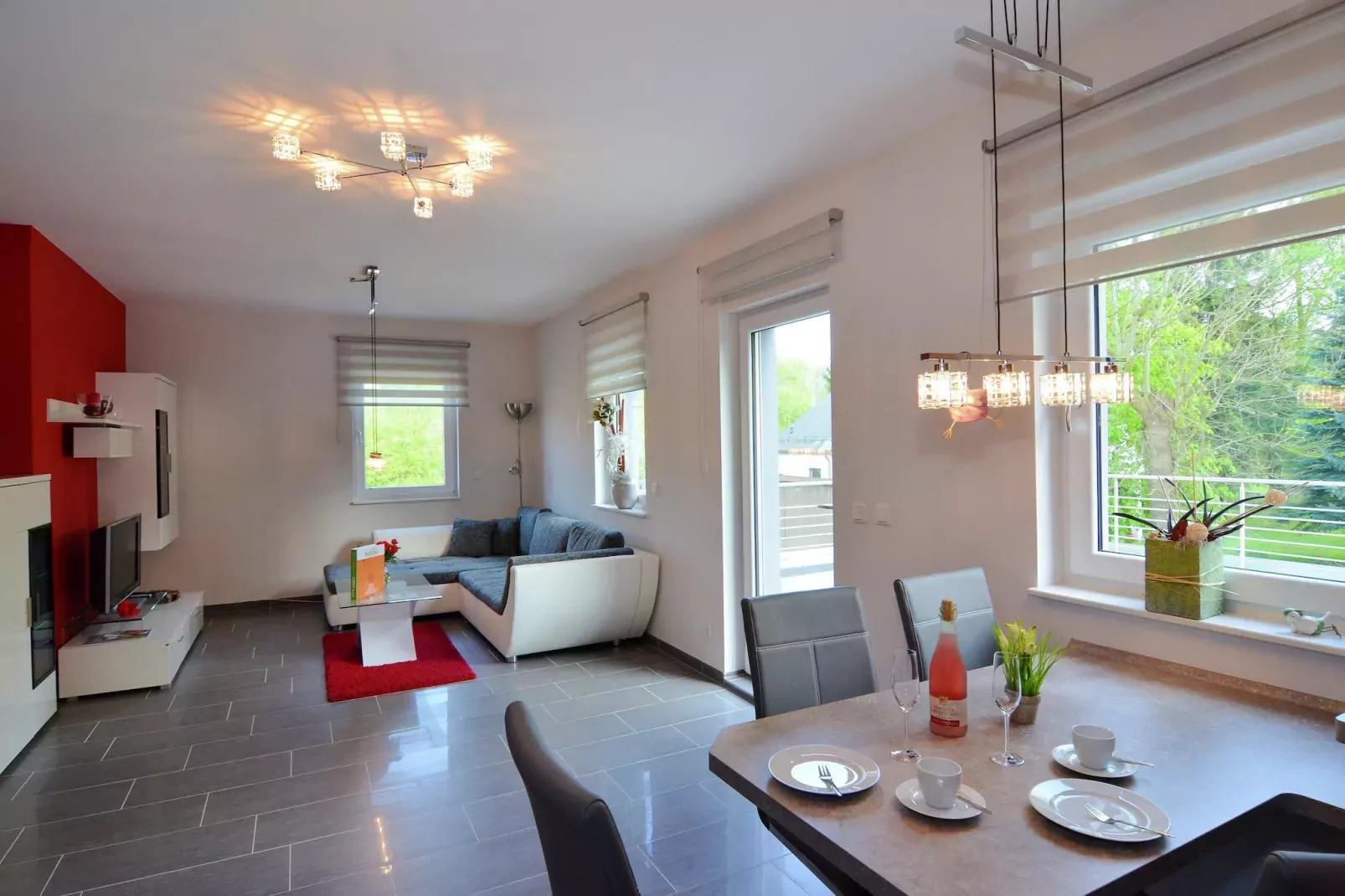 Sonnenschein-Dining room