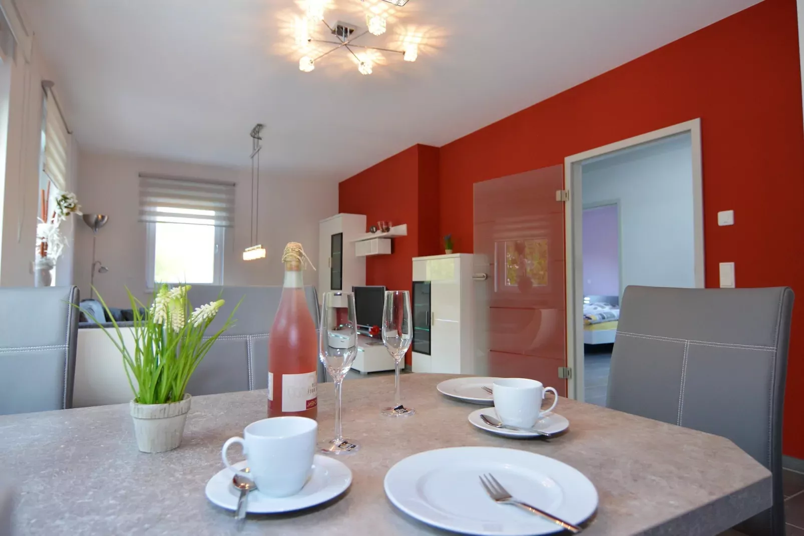Sonnenschein-Dining room