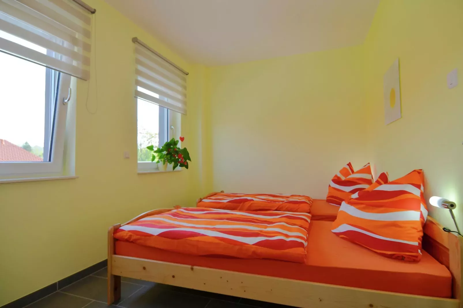 Sonnenschein-Bedroom