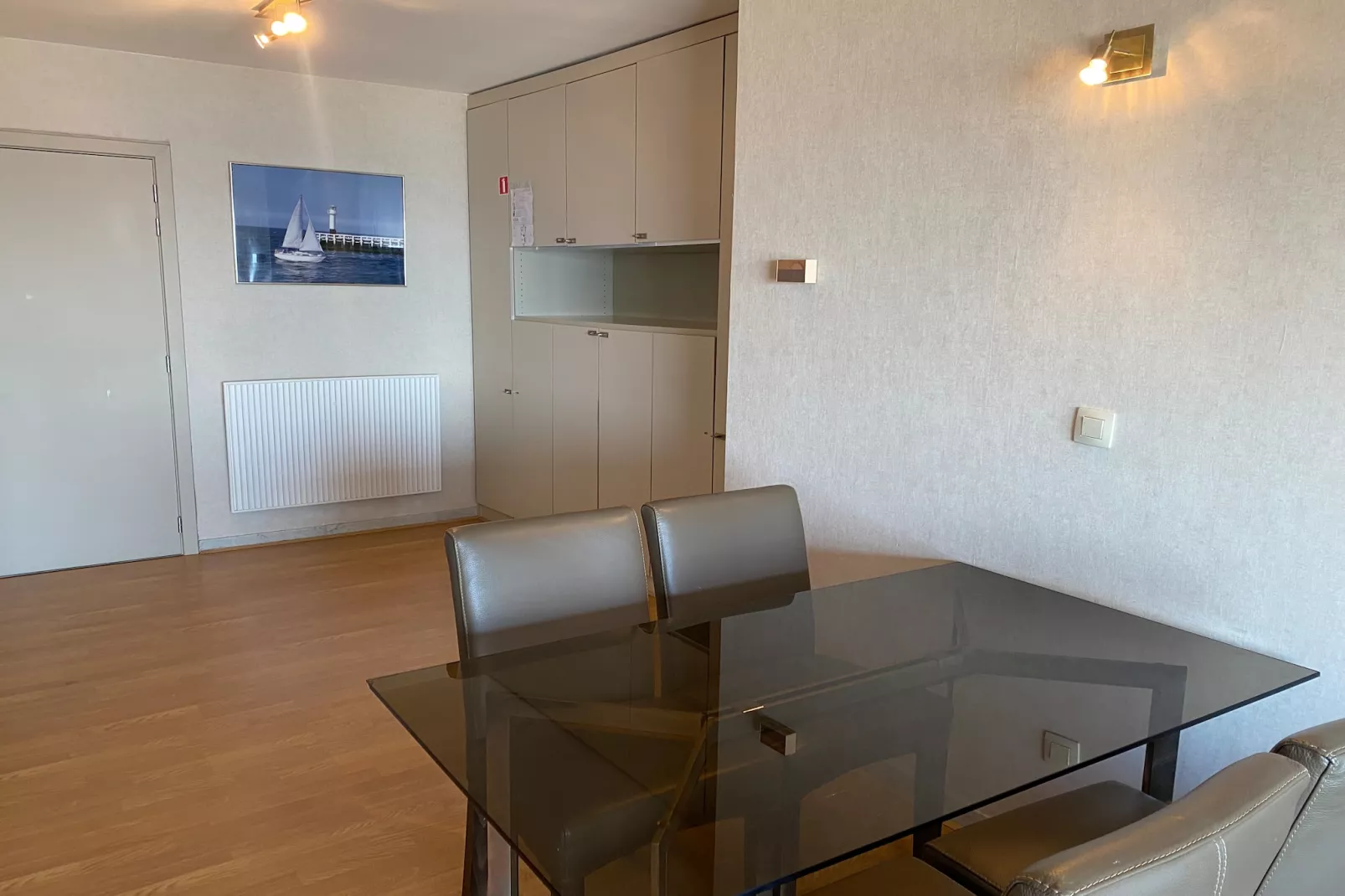 SIRENUSE I EN II I/0605-Dining room