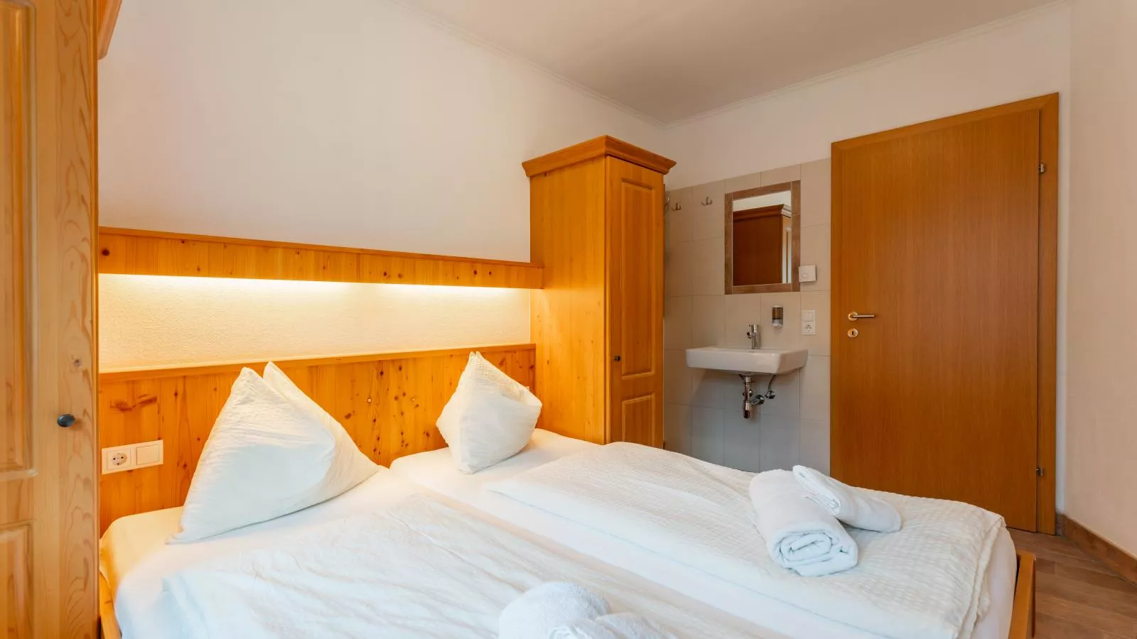 Löhnersbach-Bedroom