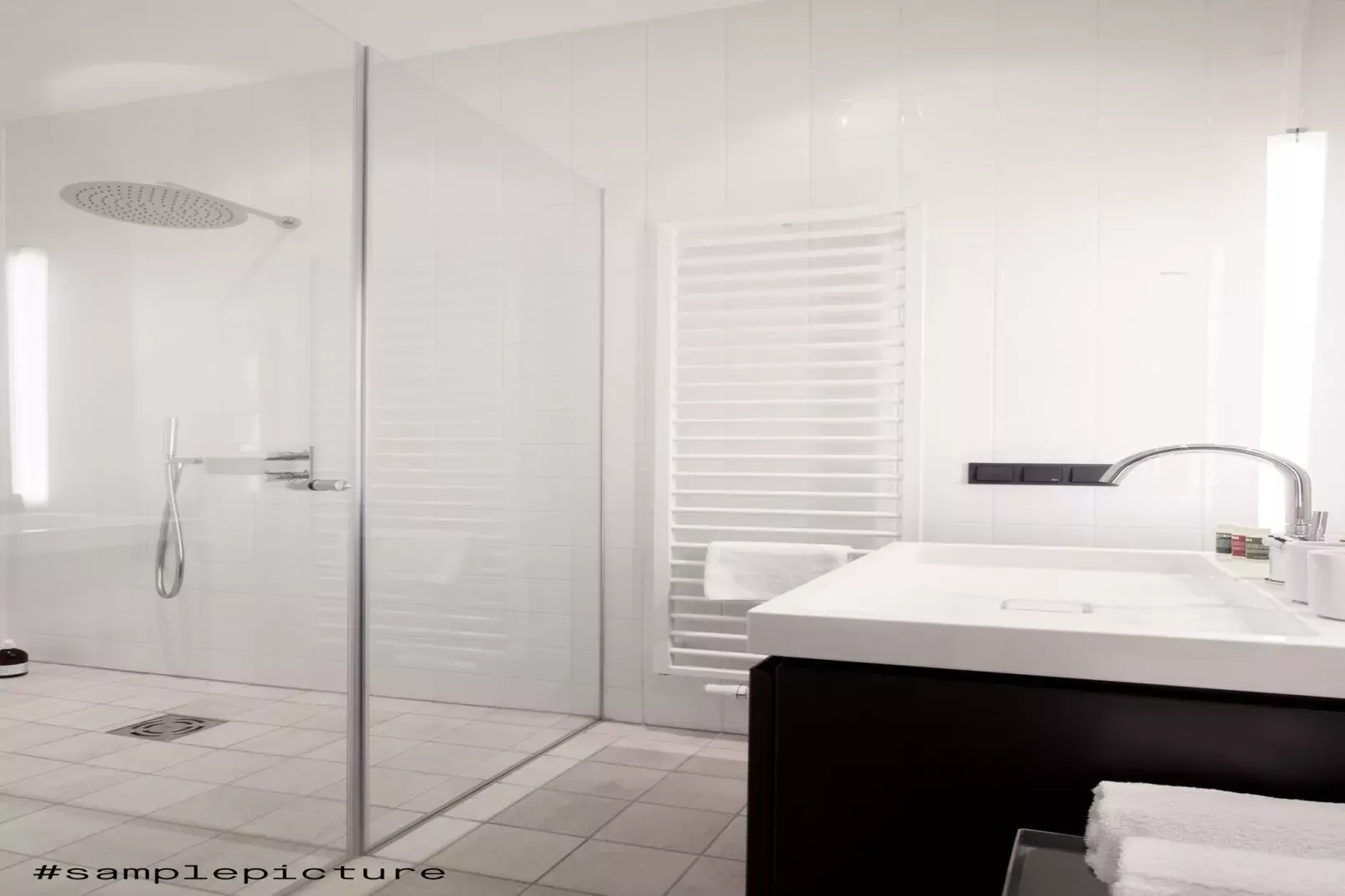 URBANAUTS Studios Fillgrader - 1Person-Bathroom