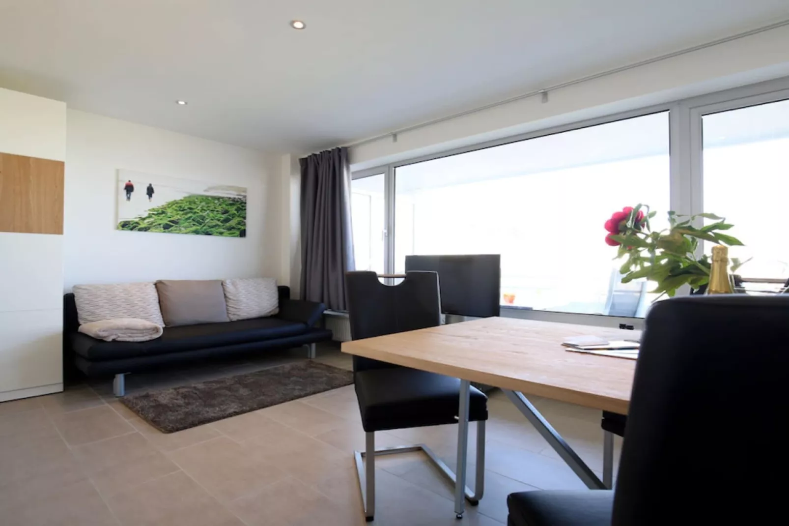 133763-Dining room