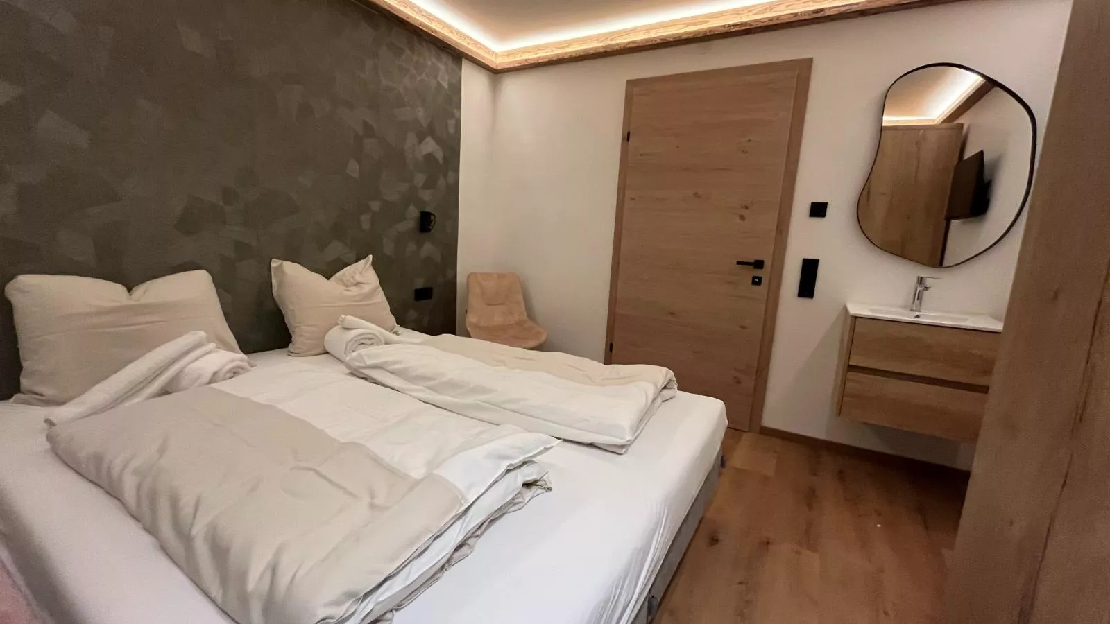 Chalet Kirchberg L-Bedroom