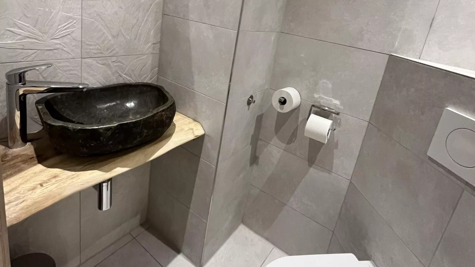 Chalet Kirchberg L-Bathroom