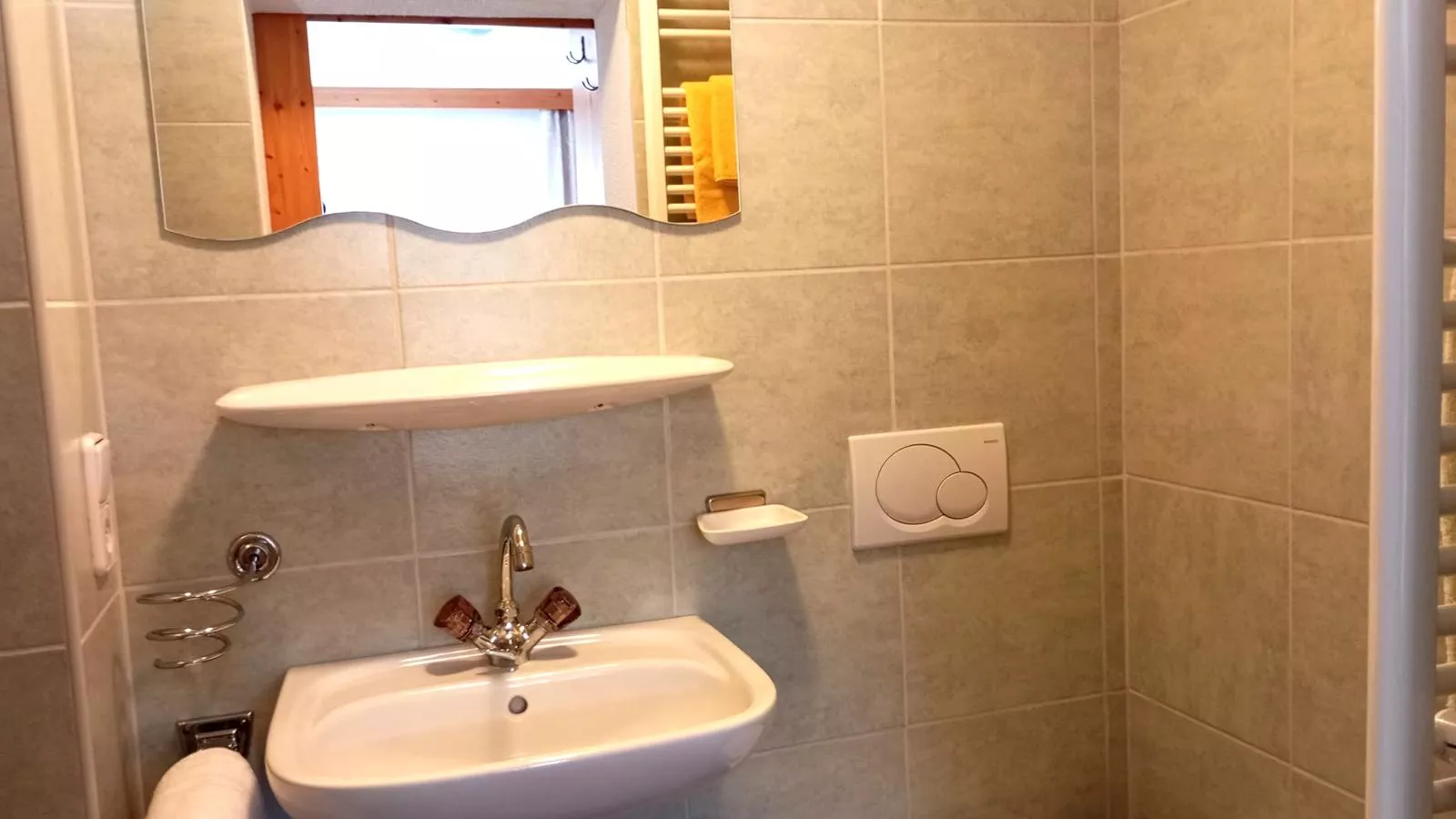Petter 1-Bathroom