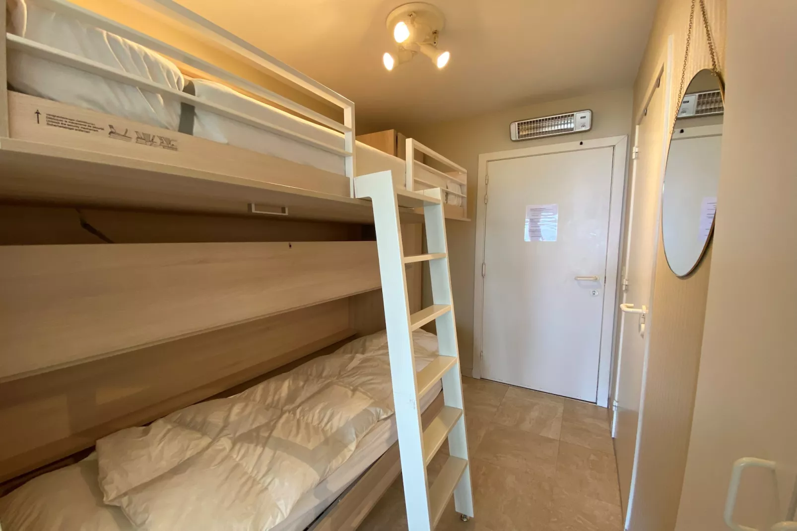 SEAWIND 502-Bedroom