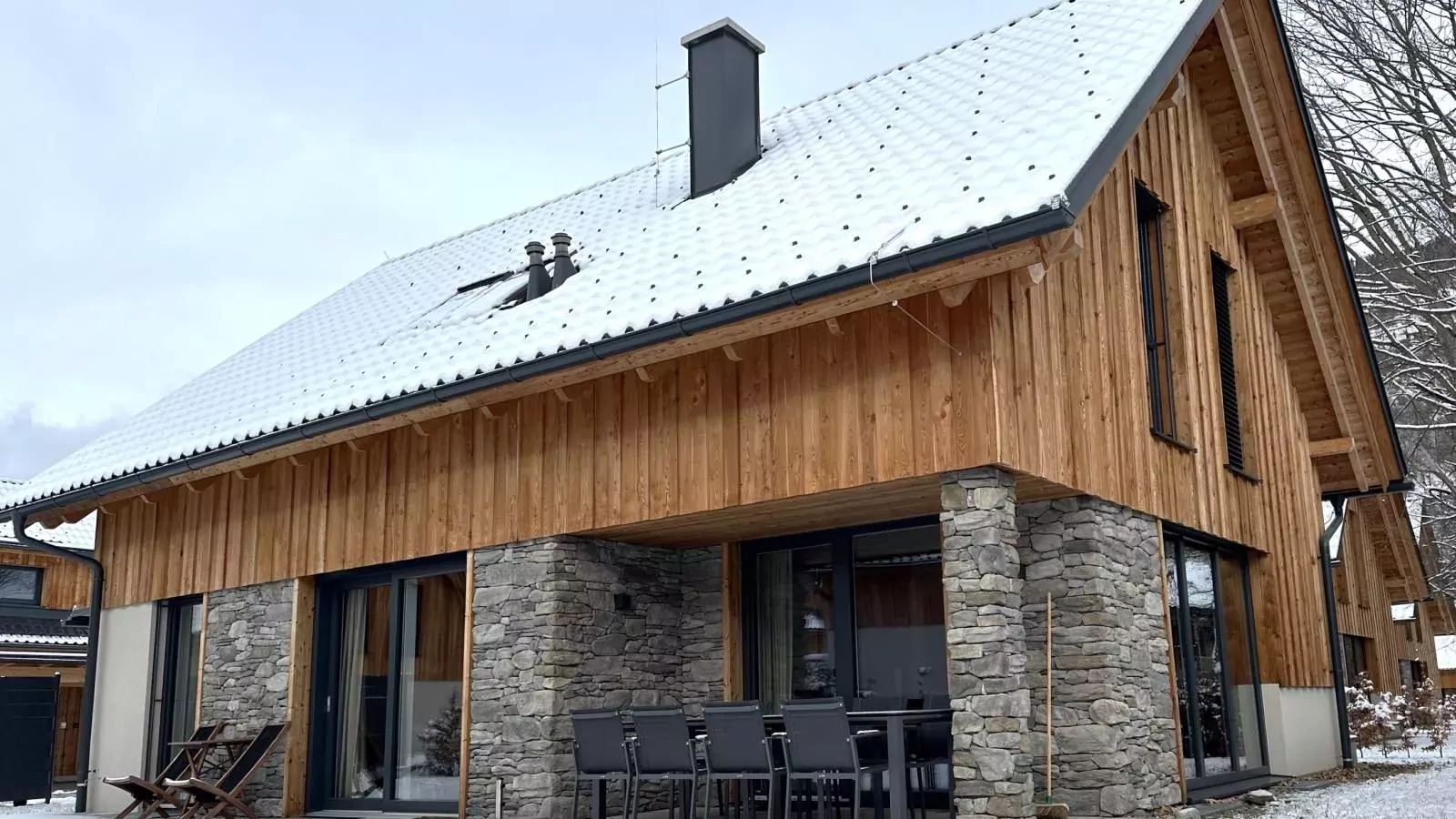 Mountain Chalet Bakkershof-Exterior winter