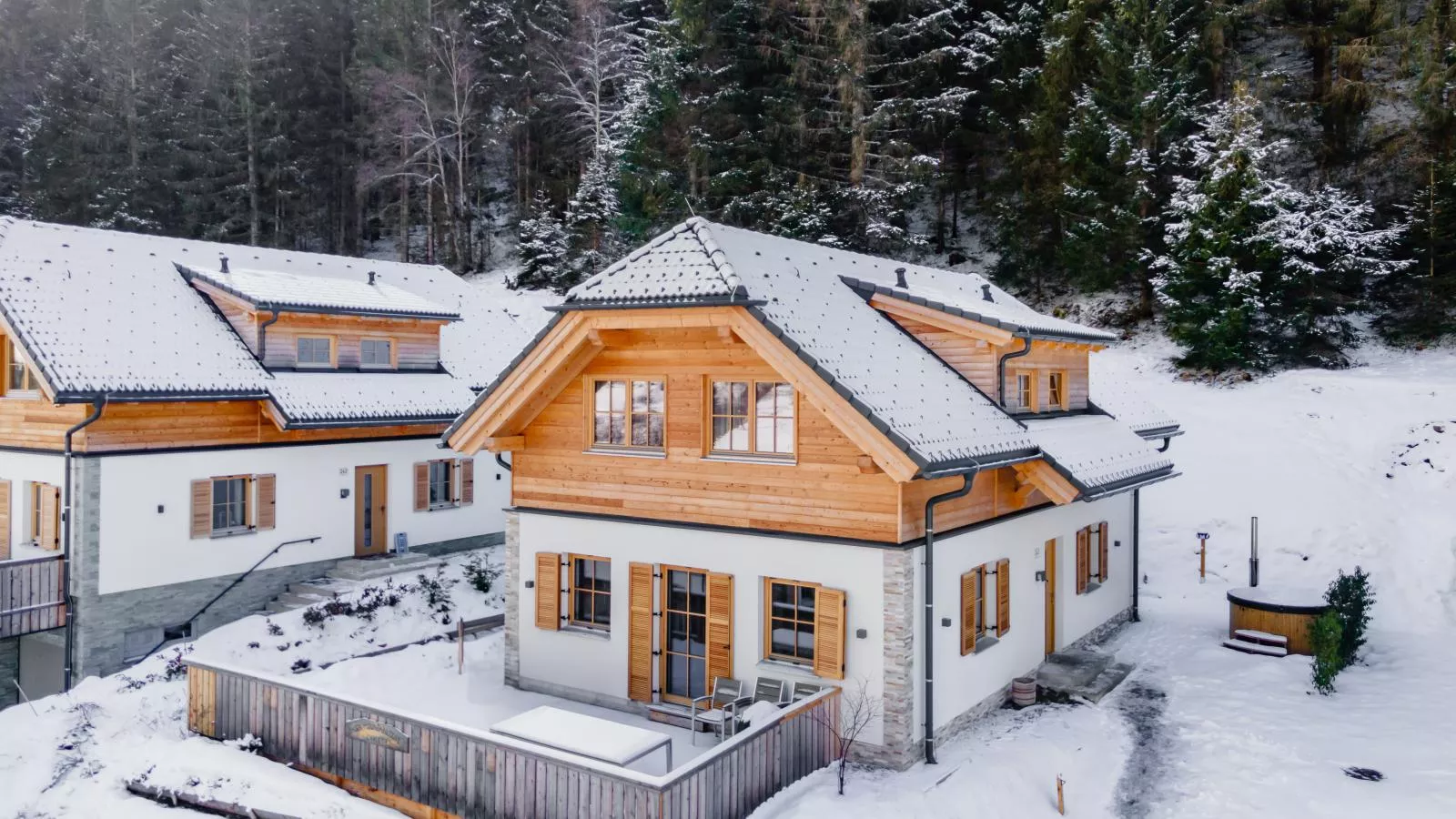 Ahorn Mountainlodge-Exterior winter