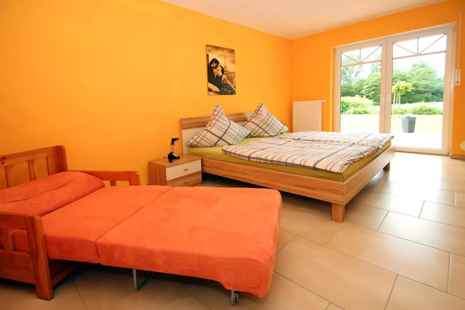 Große Ferienwohnung für 6 Personen mit Terrasse-Chambre