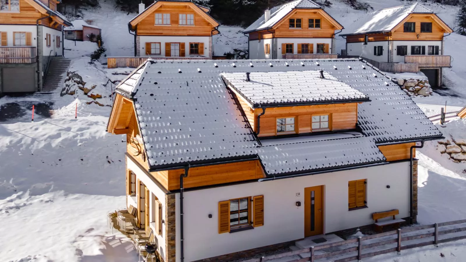 Chalet Pretzel-Exterior winter