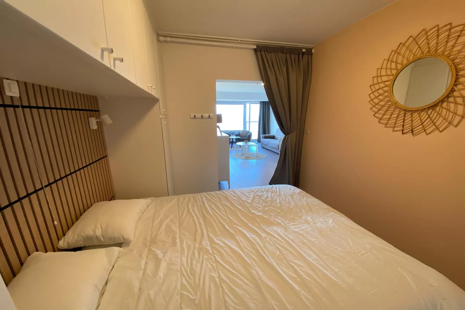 REMBRANDT 502-Bedroom