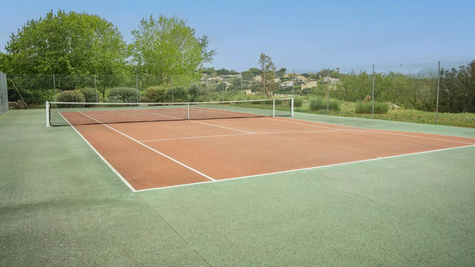 Maison l Arc-Park facilities